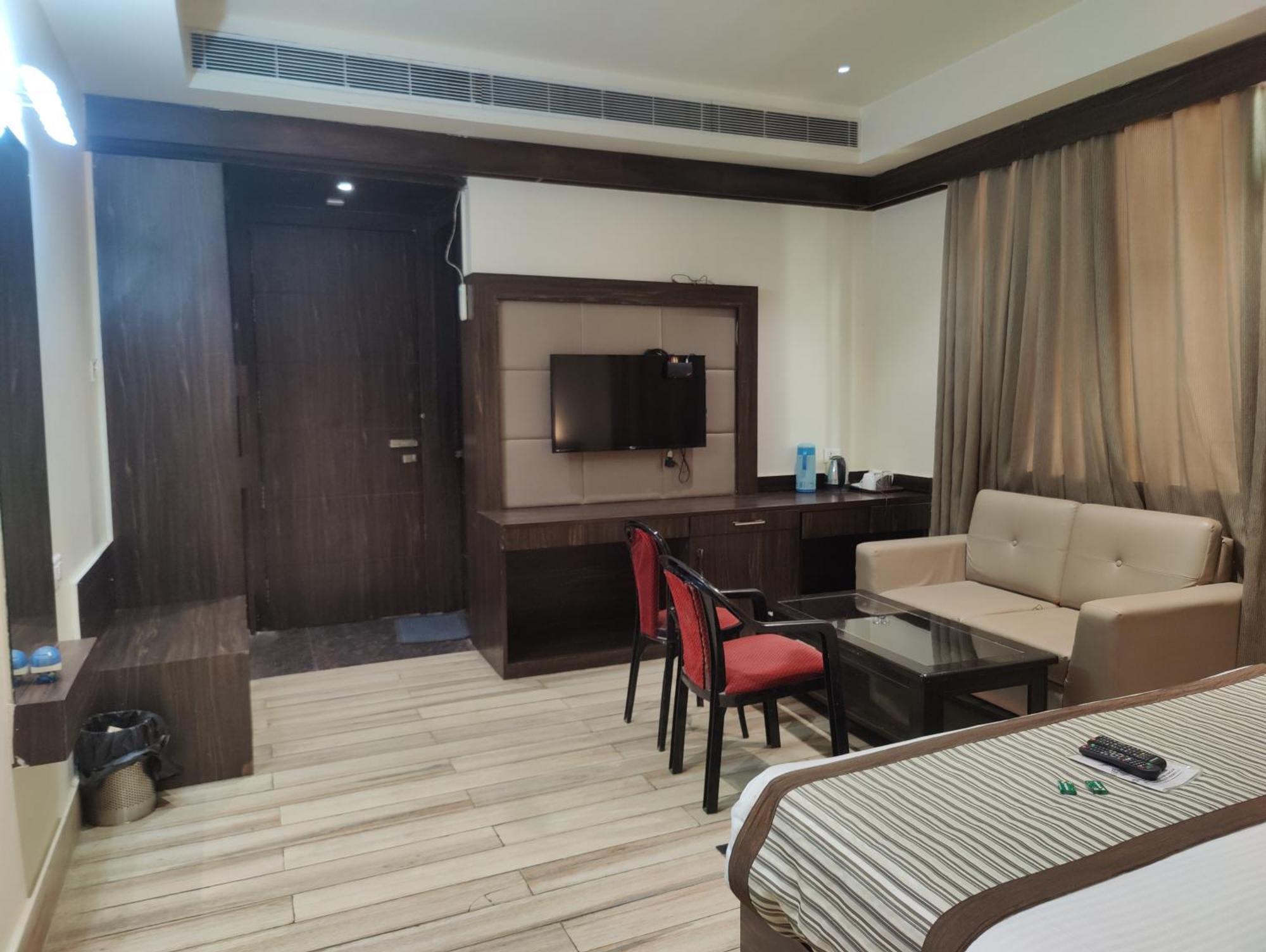 Hotel Sanjay Galaxy,坎普尔 外观 照片